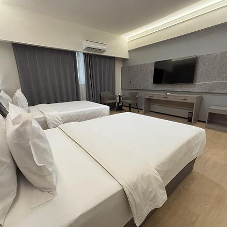 Lido De Paris Hotel Manila Dış mekan fotoğraf