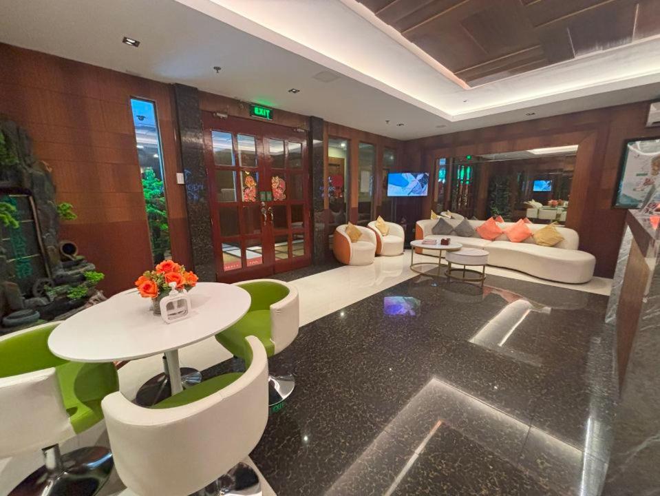 Lido De Paris Hotel Manila Dış mekan fotoğraf