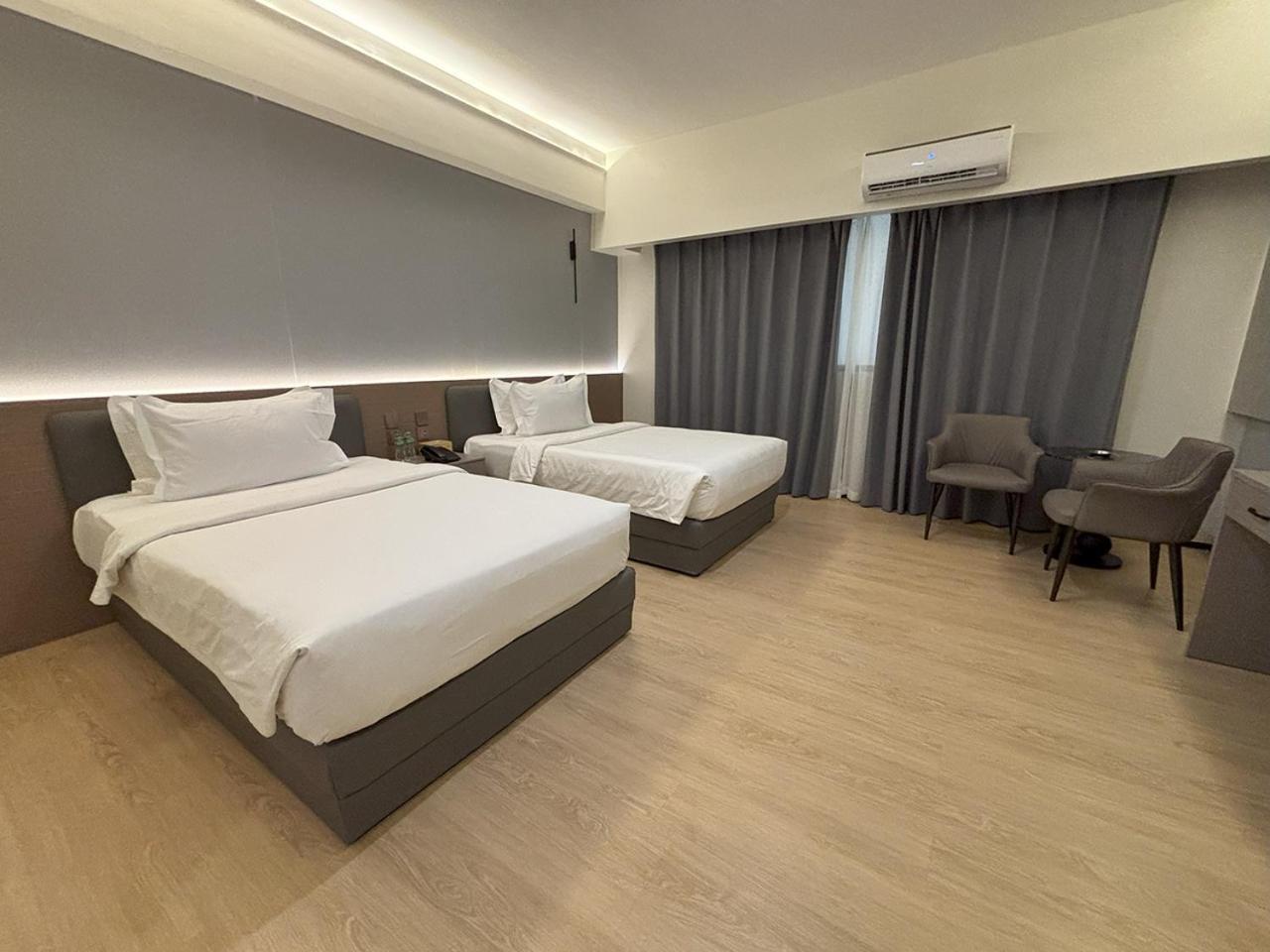 Lido De Paris Hotel Manila Dış mekan fotoğraf