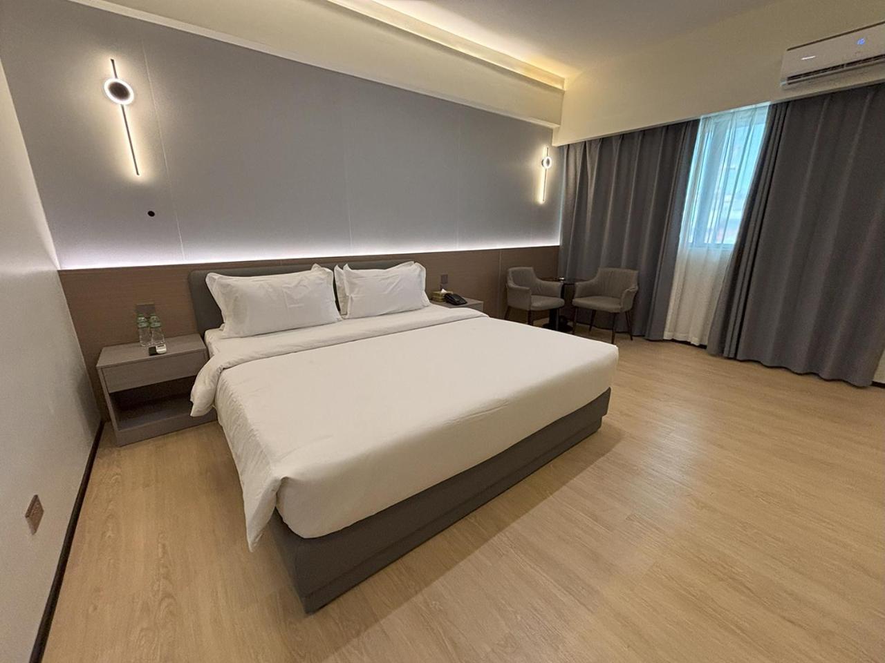 Lido De Paris Hotel Manila Dış mekan fotoğraf